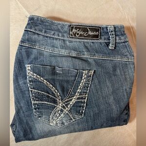ARIYA Women's Bootcut Denim Jeans Women's Size 18  Distressed throughout